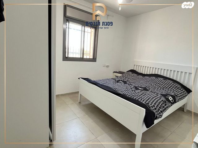 דירה, פרופ' יום טוב עסיס, פסגת זאב, ירושלים