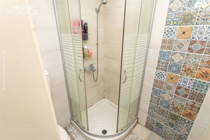 דירה, ישעיהו 10, כרמל צרפתי, חיפה