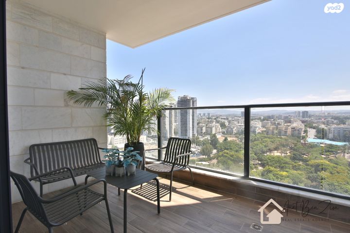 דירה, נעמי שמר 7, גלי ים, קרית ים