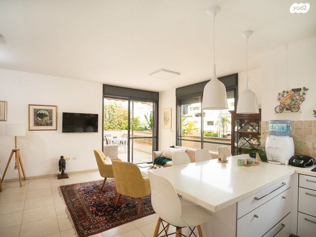 דירה, דבורה הנביאה 38, רביבים, תל אביב יפו