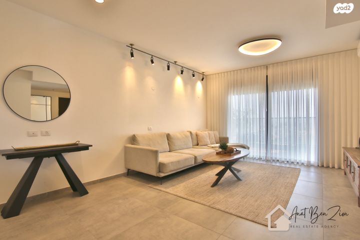 דירה, נעמי שמר 7, גלי ים, קרית ים