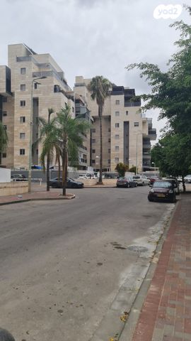 דירה, משה צדקה 5, נווה מאיר, רמלה