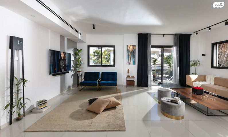 דירה, בן יהודה, הרצליה הצעירה, הרצליה