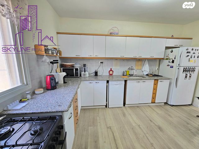 דירה, חרצית, גבעת האירוסים, נתניה