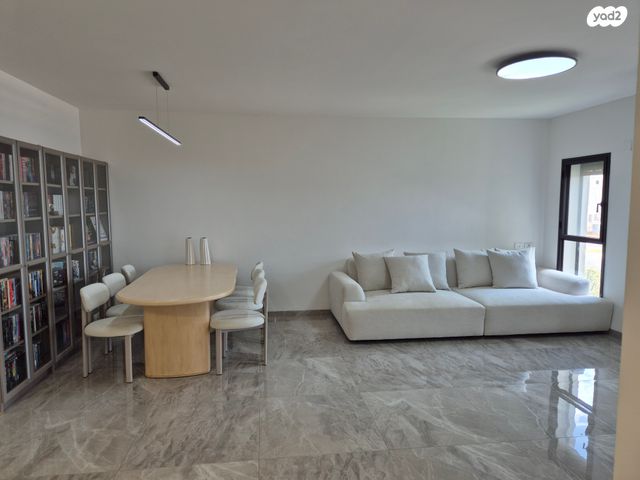 דירה, העליה 80, עפולה