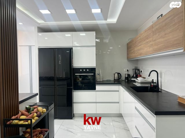 דירה, הדרור, נאות בן גוריון, יבנה