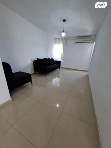 דירה, יבניאלי 25, גבעת הרקפות, גבעת תל חי, קרית אתא