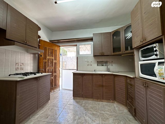 דירת גן, השופר, קרית שלום, תל אביב יפו