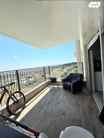 הרב עזריאלי 