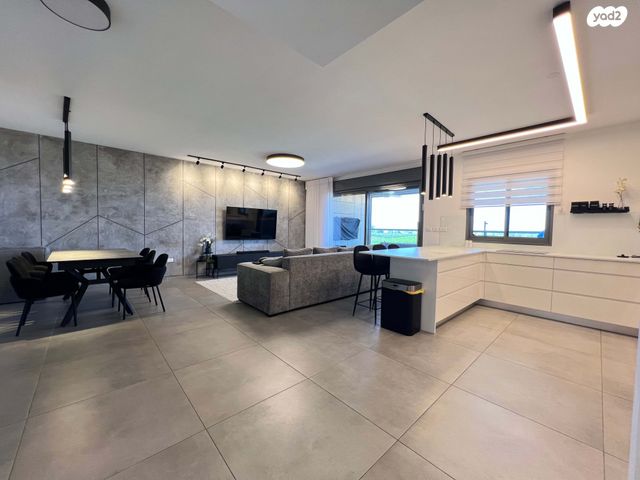 דירה, חנה רובינא, יפה נוף, כפר יונה