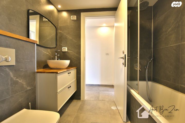 דירה, נעמי שמר 7, גלי ים, קרית ים