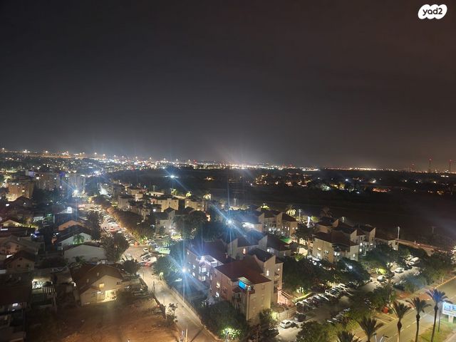 דירה, הכרמל, נאות שז"ר, יבנה