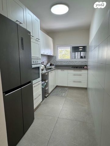 דירה, ערד, הל"ה, גבעתיים