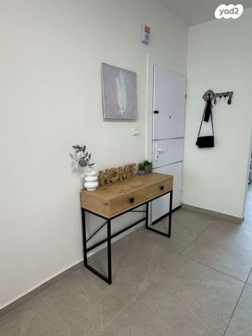 דירה, ערד, הל"ה, גבעתיים