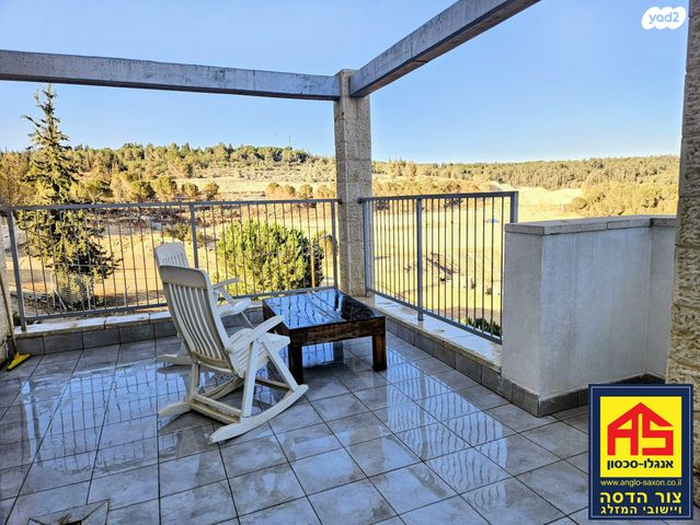 דירה, סנסן, צור הדסה