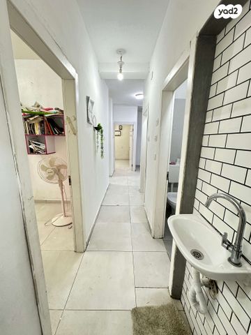 דירה, בארי, הפועל המזרחי ג', שיכון ג', בני ברק