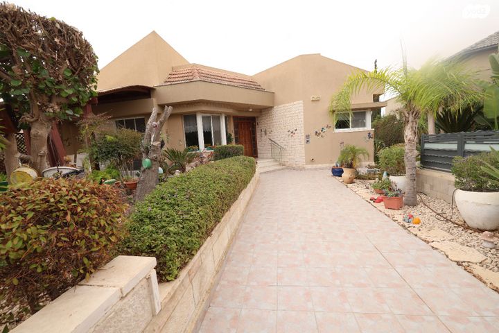 בית פרטי/ קוטג', קיסריה, נאות לון, באר שבע