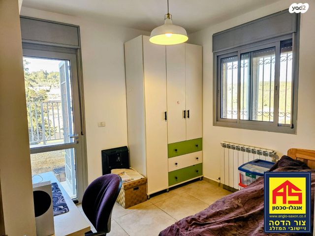 דירה, סנסן, צור הדסה