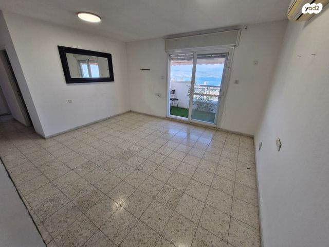 דירה, שיזף, טבריה