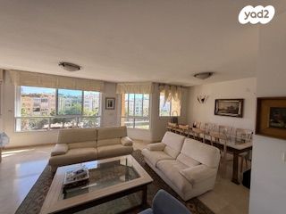 אביגדור סטימצקי 