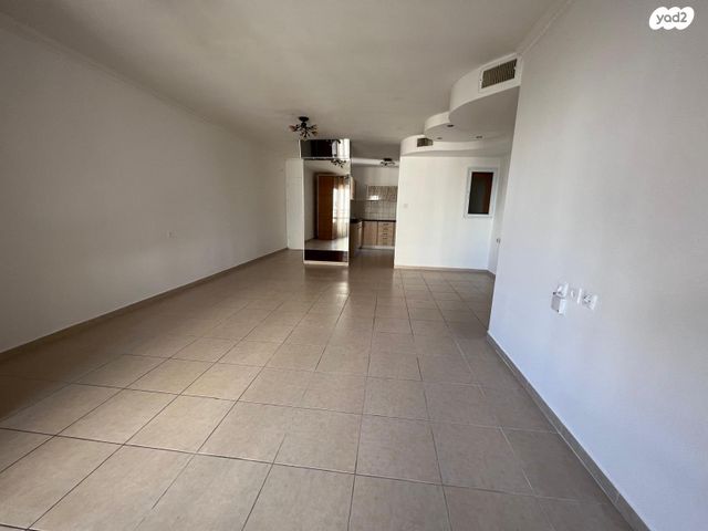 דירה, העצמאות 26, רובע הקריה, הסיטי, אשדוד