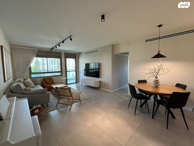 דירה, שדרות לוי אשכול, הגוש הגדול, רמת אביב החדשה, נופי ים, תל אביב יפו