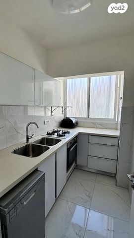 דירה, שדרות אליעזר בן יהודה 4, גולדה, אשקלון