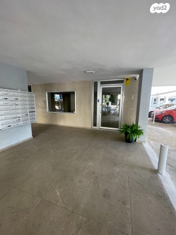 דירה, הנשיא הראשון, א' / צפון מזרח העיר, רחובות