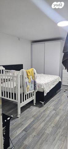 דו משפחתי, ירושלים, טבריה