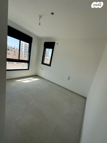 דירה, דניאל, ניצנה, בת ים