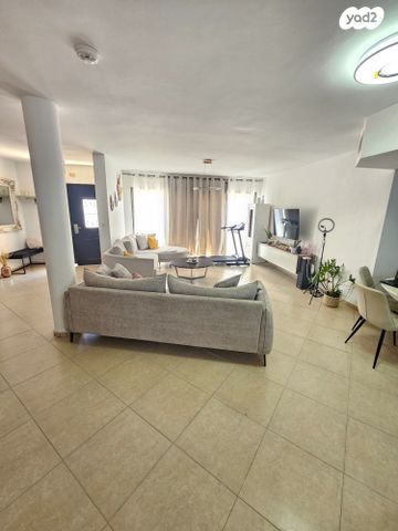 דו משפחתי, חשמונאים