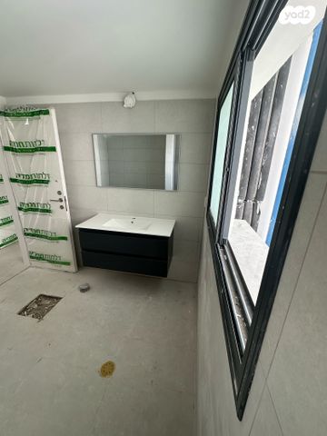 דירה, דניאל, ניצנה, בת ים