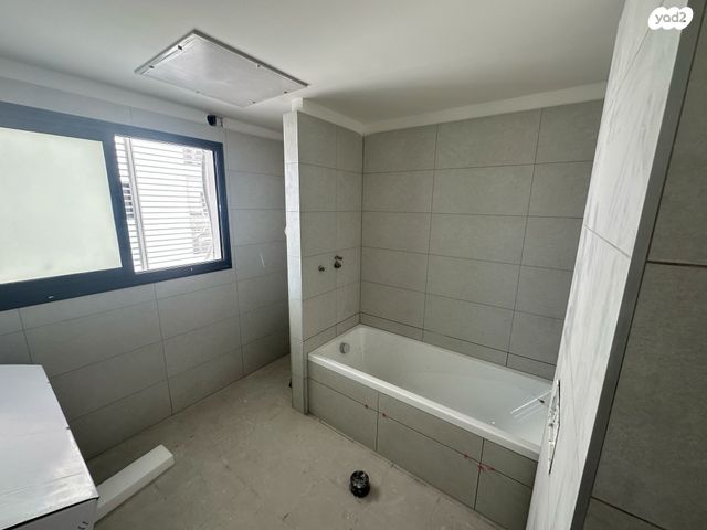 דירה, דניאל, ניצנה, בת ים