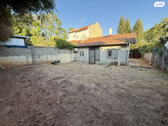 דו משפחתי, בית ונוף, כפר סבא