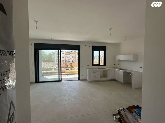 דירה, דניאל, ניצנה, בת ים