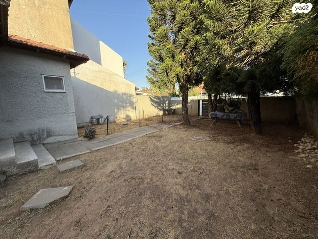 דו משפחתי, בית ונוף, כפר סבא