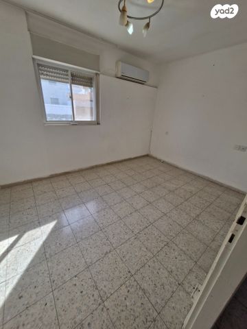 דירה, שיזף, טבריה