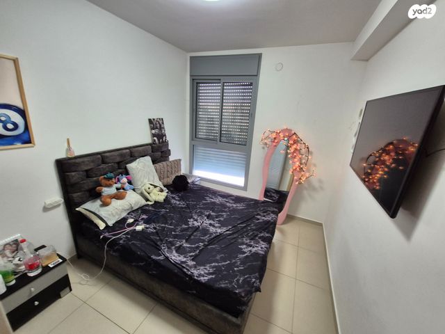 דירה, יוחנן הסנדלר, בת ים