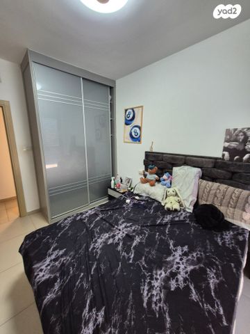 דירה, יוחנן הסנדלר, בת ים