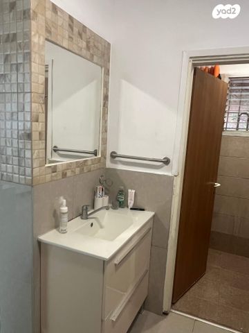 דירת גן, חוסן, חליסה, חיפה