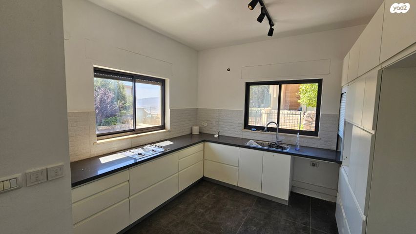 בית פרטי/ קוטג', אלה, מסד