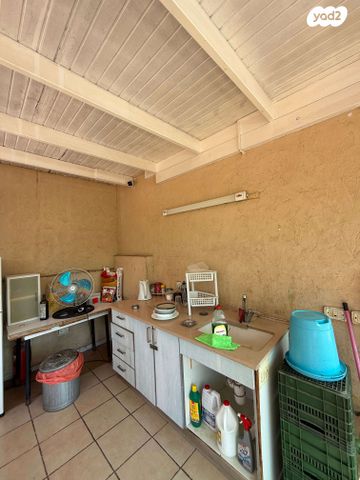 גג/ פנטהאוז, היהודי זיס 21, קרית שלום, תל אביב יפו