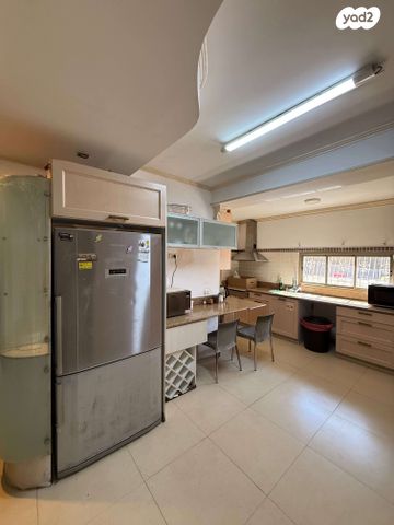 גג/ פנטהאוז, היהודי זיס 21, קרית שלום, תל אביב יפו