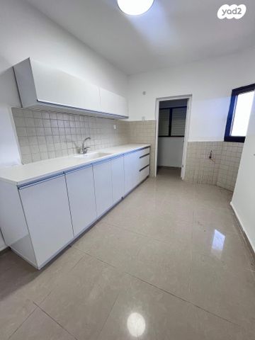 דירה, הרב פרץ ציוני 29, עפולה