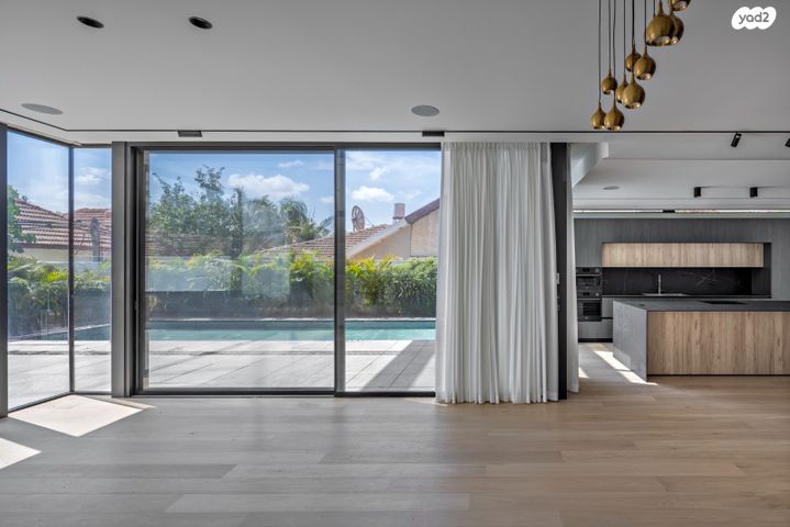 בית פרטי/ קוטג', רעננה