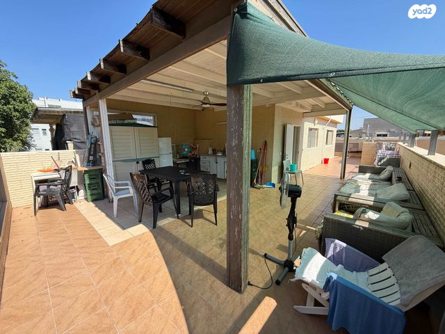 גג/ פנטהאוז, היהודי זיס 21, קרית שלום, תל אביב יפו