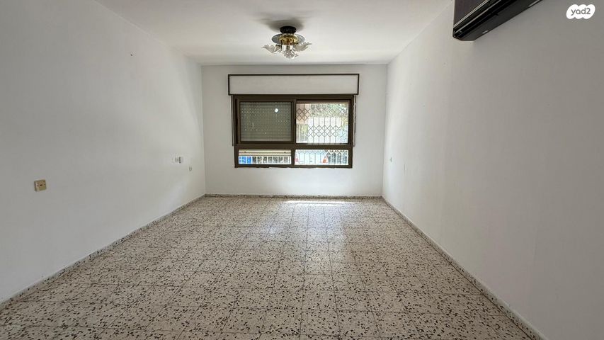 דירה, שדרות ירושלים, יצחק רבין, מעלות תרשיחא