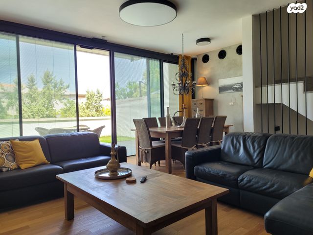 הגוש הגדול, רמת אביב החדשה, נופי ים