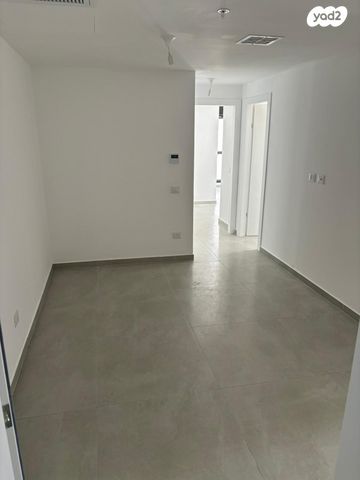 דירה, אמנון ליפקין שחק, נוף הטיילת, נתניה