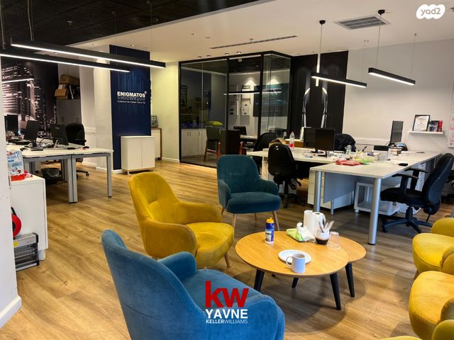 משרדים, שדרות גן רווה, אזור תעשיה, יבנה